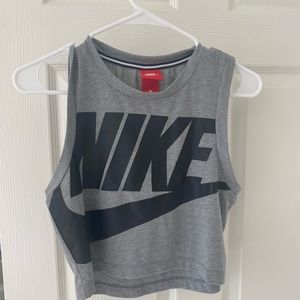 Nike loose crop tank
